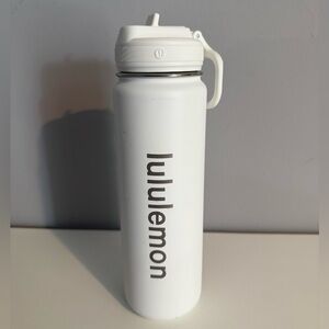 Lululemon 24oz White Water Bottle with straw